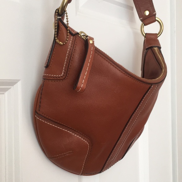 Coach Handbags - Like New Coach Leather Hobo
